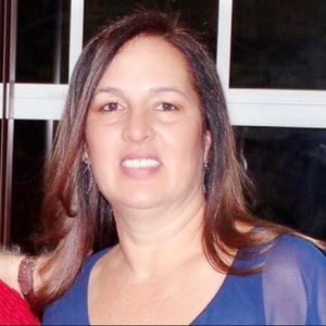 Meet your Posher, Yanet